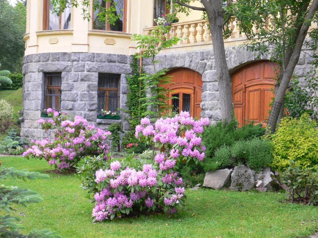 Hotel Villa Romantica 스클라르스카포렘바 외부 사진