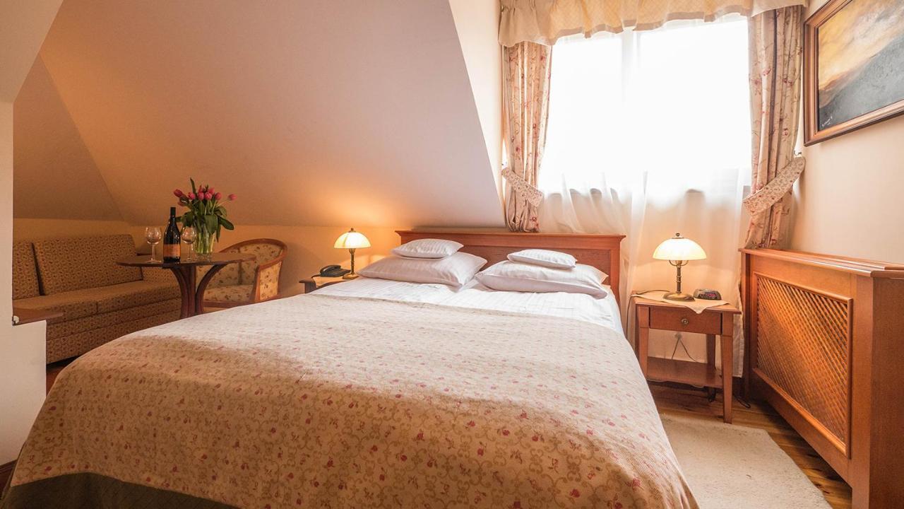 Hotel Villa Romantica 스클라르스카포렘바 외부 사진